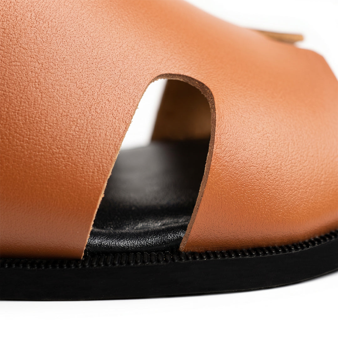 Midnight Ease Slides In Havane