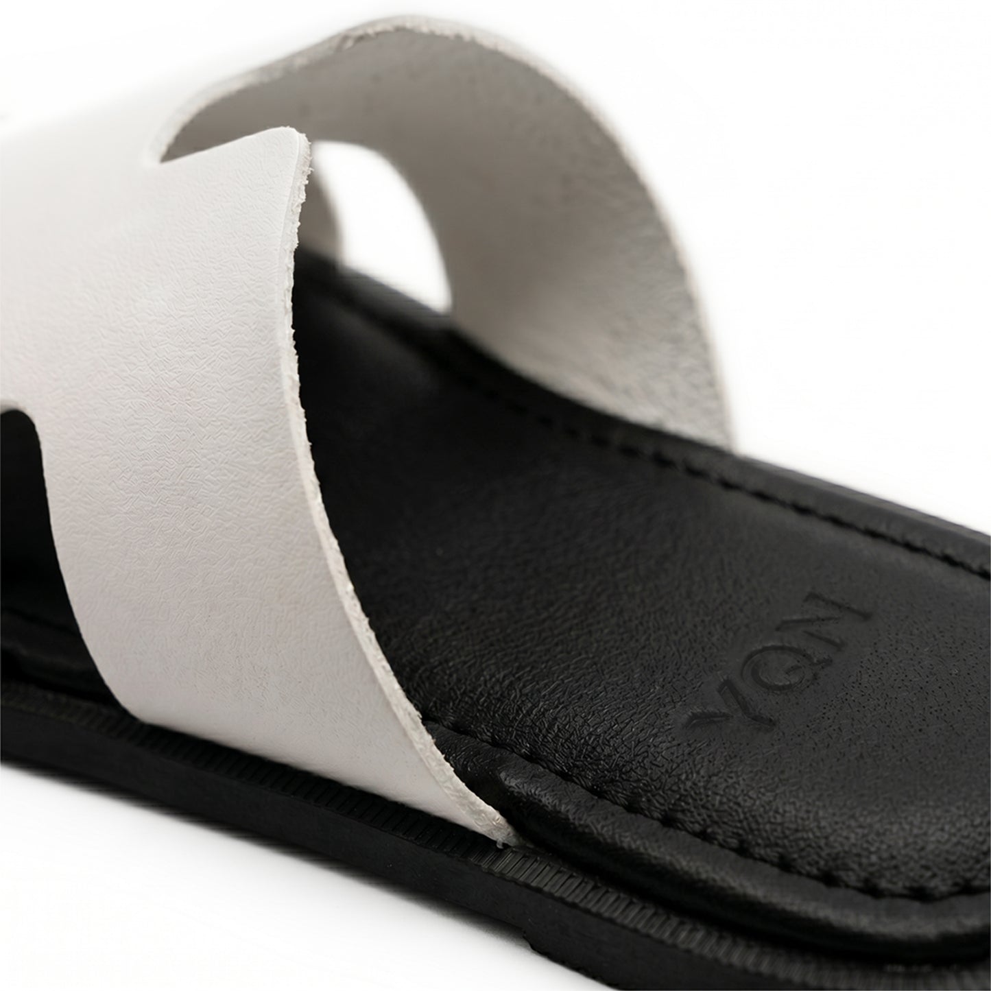 Midnight Ease Slides In White